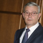 Цветан Гунев: За дъжда и козирката