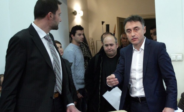През първата неделя на август се отбелязва Денят на железничаря