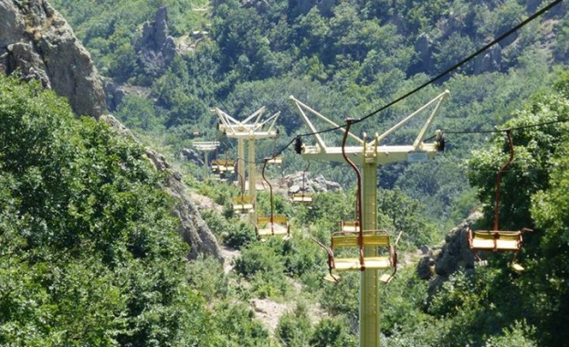 Лифтът към "Карандила" е предпочитан транспорт от туристите  