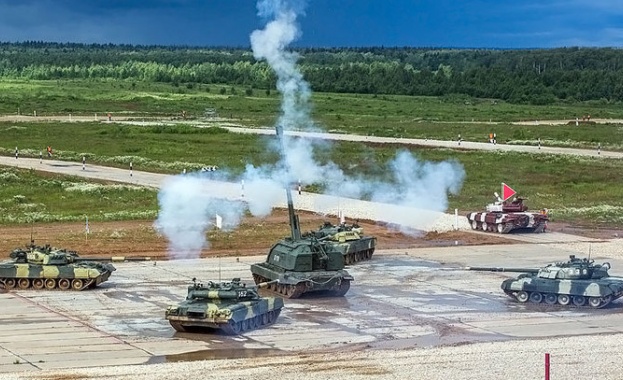 На полигона „Алабино“ стартира вторият етап от съревнованията по танков биатлон