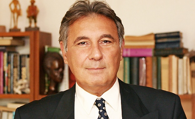 МС предлага орден за "бащата" на първото ин витро бебе у нас