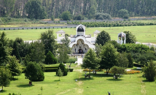 Наплив от руснаци за помен на Ванга