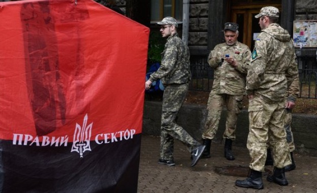 National Interest: „Десен сектор” заплашва не само Киев, но и авторитета на САЩ