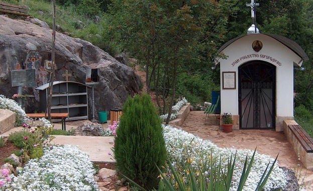 Голяма Богородица на „Богородична стъпка" 