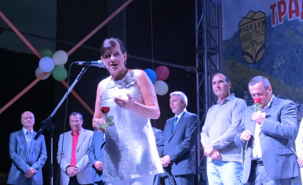 Осигурени са средства за изграждане на пътя от Димарио до българската граница 