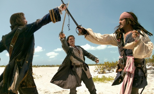 Орландо Блум се завръща в „Карибски пирати”