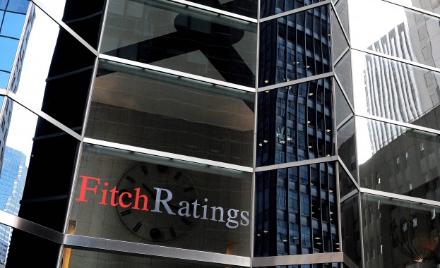 Fitch повиши кредитния рейтинг на Гърция 