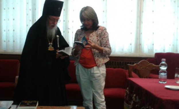 Попова призова църквата да подпомогне за възцаряването на душевен мир в обществото