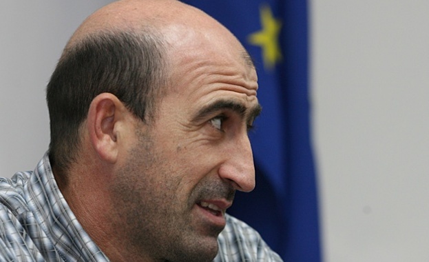 И земеделци застанаха зад Лечков 