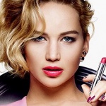 Дженифър Лорънс показа червилата на Dior /видео/