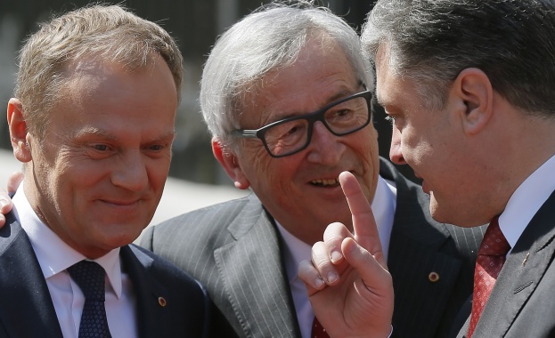 До края на годината ЕК ще предложи отпадане на визите за украинци