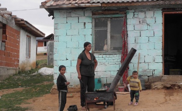 Няма да има акция "Багер" в ромския квартал на Гърмен