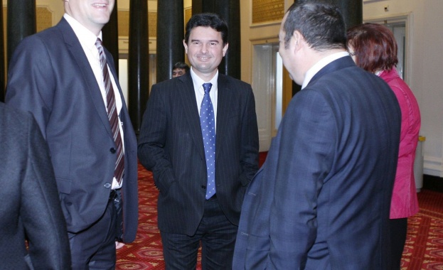 Б. Лукарски: За 20 минути се разбрахме за единната регистрация