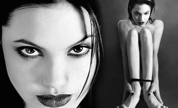 Продават голи снимки на 20-годишната Джоли 