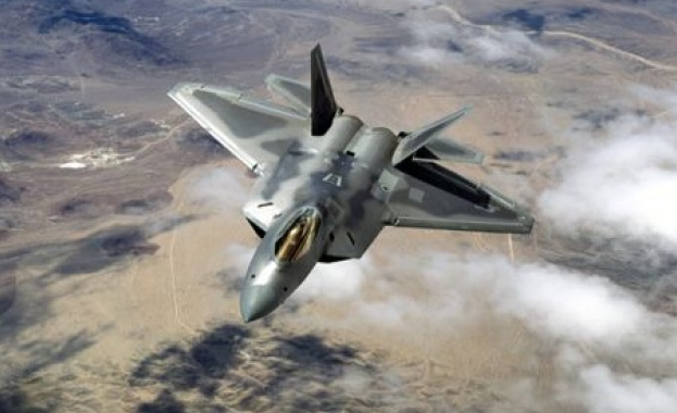 Американските F-22 Raptor излетяха от Естония 