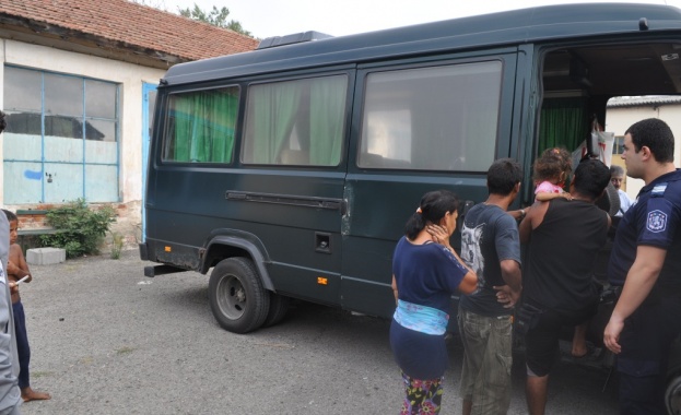 Пак премахна чергарски бивак в „Славейков” 