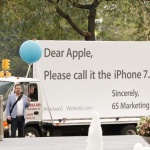 Компания моли Apple да смени името на новия си iPhone