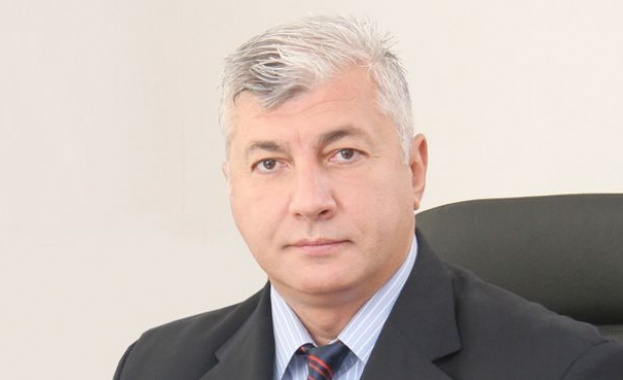 Независим кандидат-кмет: Благословията на митрополит Николай тежи