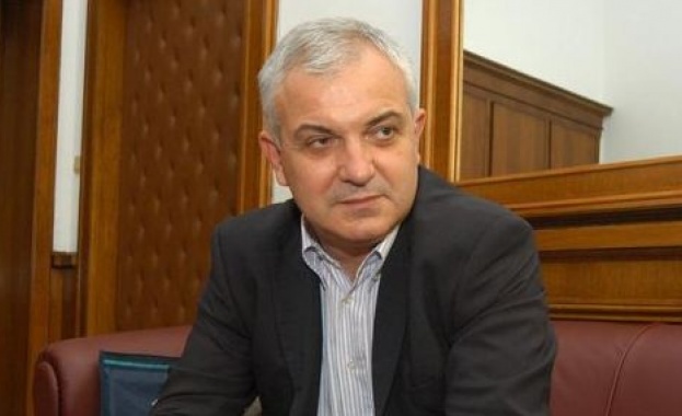  „Атака” хвърли Явор Нотев в битката за София 