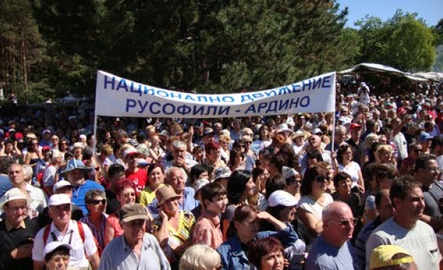 Русофилите се събират край „Копринка” 