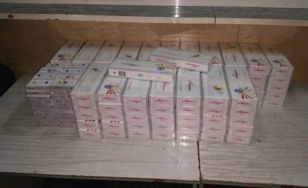 Контрабандни цигари в климатичната инсталация на автобус откриха митнически служители на Малко Търново Контрабандни цигари в климатичната инсталация на автобус откриха митнически служители на Малко Търново