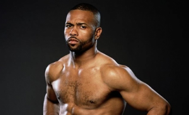 Рой Джоунс: След година ще говоря гладко руски