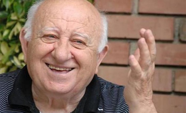 Георги Мишев с националната литературна награда "Йордан Йовков" 