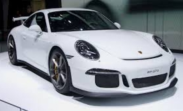 Първа среща с новото Porsche 911 