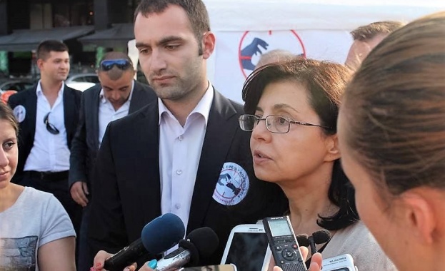 Кунева във Варна: Анонимни сигнали се подавят навсякъде в държавите с успех в антикорупцията