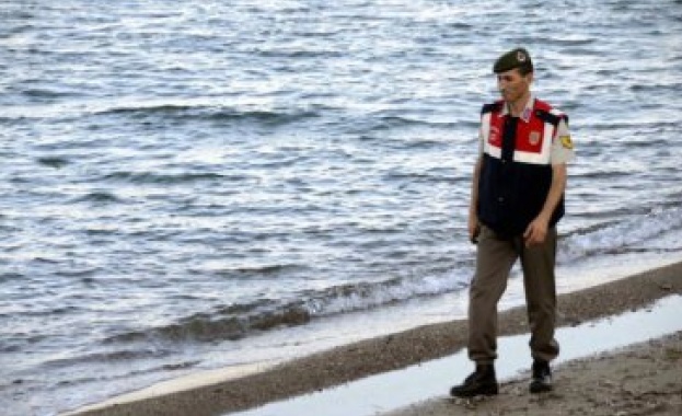 Още едно детско телце изплува край турски курорт
