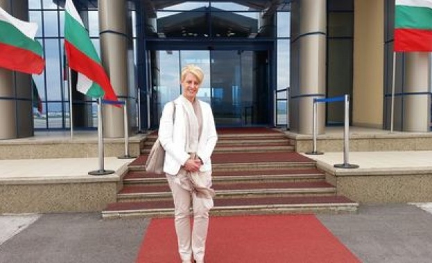 Ема Хопкинс: Обикновените българи искат равенство пред закона, бизнесът - яснота и прозрачност в съдебната система