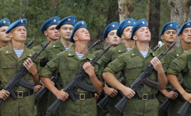 Руският Генщаб: В Сирия отиват само професионални военни