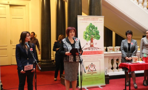 Бойка Маринска: Позитивната нагласа на обществото към акта на осиновяване се нуждае от подкрепа