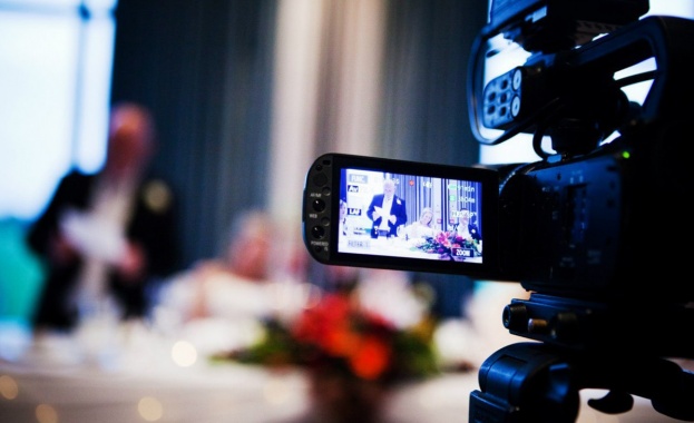 Facebook предлага видео вместо снимка на профила