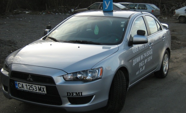 Кандидатите за водачи вече ще бъдат изпитвани само електронно 