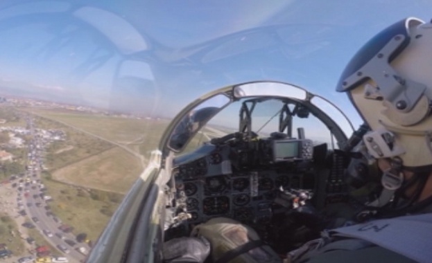 Бивши военни министри: Имаме тежки проблеми за решаване