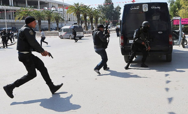 Тунис отмени извънредното положение