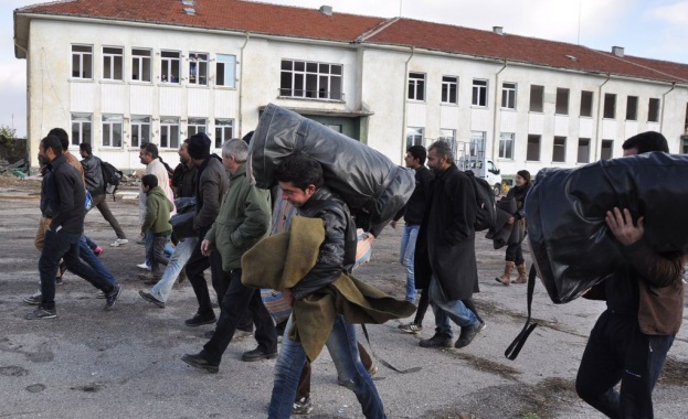 Свободните хасковски казарми няма да се използват за настаняване на бежанци