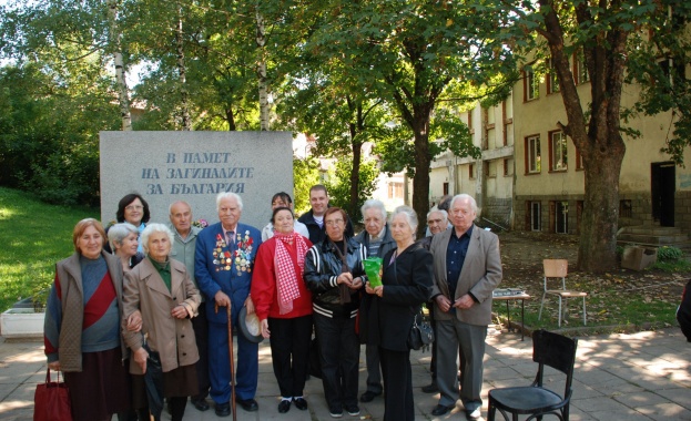 Орлин Ваташки се включи в честването на годишнината от Войнишкото въстание
