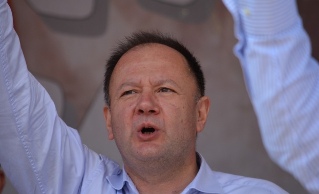 Михаил Миков: Сигналите ни за изборни нарушения остават нечути