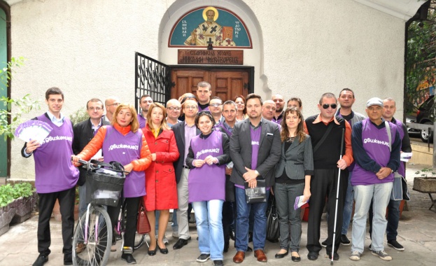 Водосвет за здраве и успех бе отслужен в столичния храм „Св. Николай Чудотворец“ за „Движение 21“