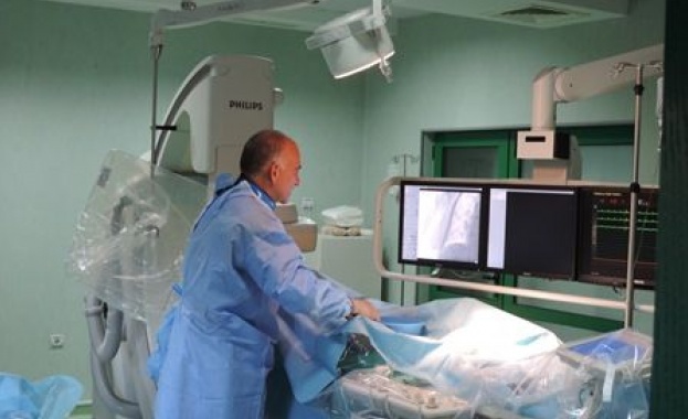 Изключително рядка интервенция извършиха кардиолозите в „Софиямед“