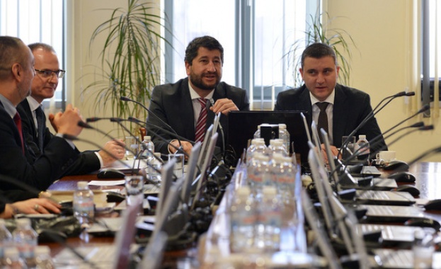 Без резултат приключи срещата между финансовия министър и тримата първи в съдебната система 