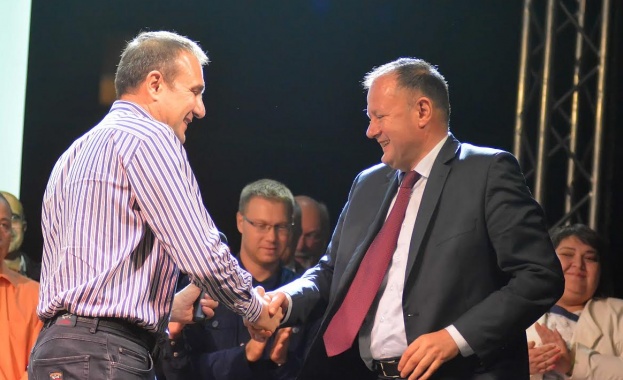 Михаил Миков във Варна: Нашите кандидати няма да влязат в задкулисни договорки