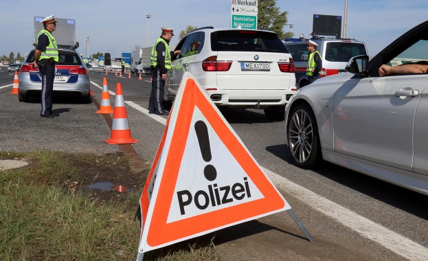 Австрия е помолила Унгария да поеме разследването по случая с мъртвите мигранти на магистрала А4