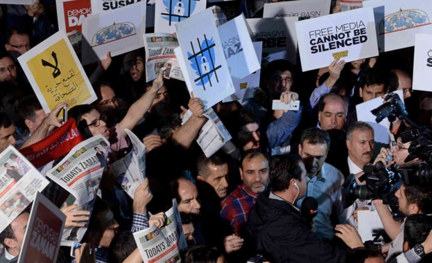 Главният редактор на „Заман” е арестуван за обида на Ердоган