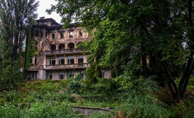 Вилата на Рокфелер от Габрово – една изчезваща България  