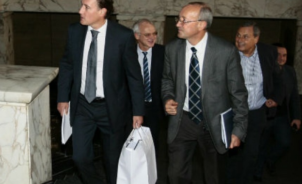 Всяка година държавата ни помагала на американските тецове с по 333 млн. лева