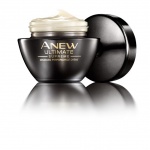 Подмладена и сияйна кожа с новия крем  ANEW Ultimate Supreme от AVON