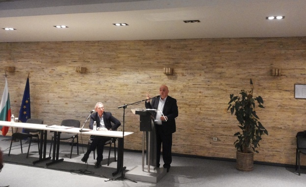 Кандидатът за кмет Георги Гергов обсъди здравната политика на БСП с  пловдивски лекари